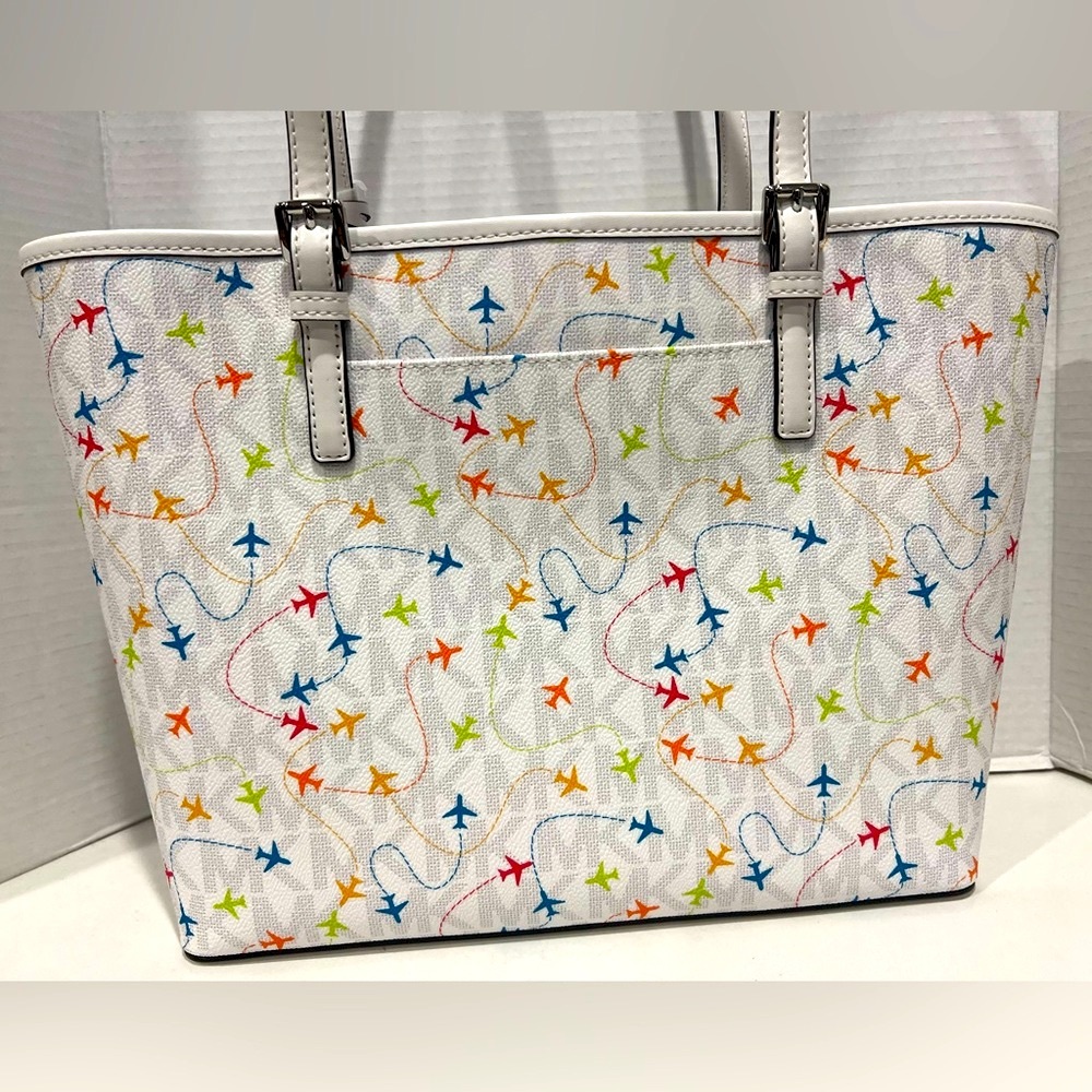 NEW! Michael Kors Jet Set Medium Carryall Tote Bag White/ Airplanes LAST ONE - Picture 7 of 9